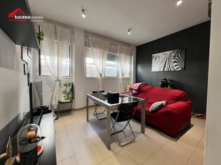 Planta baixa a Huerta de la Reina - Trassierra. Planta baja junto a renfe  patio privado y trastero de 20m2  hue