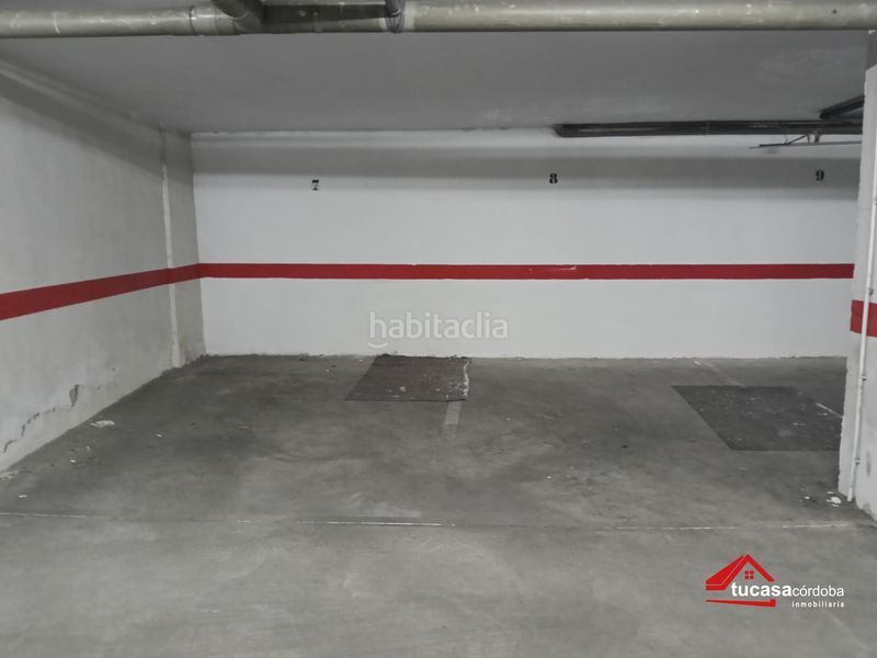 Foto f0766b9f-0ed4-487e-9b19-80f4c69b0a39. Aparcament cotxe a Centro Córdoba