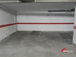 Aparcament cotxe a Centro. Plaza de garaje en venta en centro de córdoba  alta rentabilidad