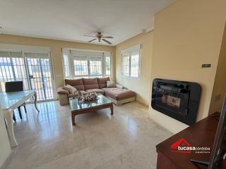 Casa adossada a Paraíso Arenal - La Colina. Chalet adosado con piscina privada en paraíso arenal