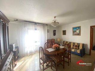 Appartement à Sta. Marina - San Andrés - San Pablo - San Lorenzo. Oportunidad!!! piso en semicentro ronda de la manca espacio, luz