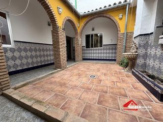Planta baixa a Sta. Marina - San Andrés - San Pablo - San Lorenzo. Oportunidad única en el corazón de santa marina paz y potencial