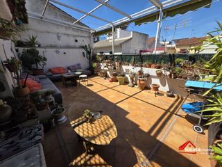 Flat in Ciudad Jardín - Zoco. Una terraza de ensueño en olivos borrachos ciudad jardín que te