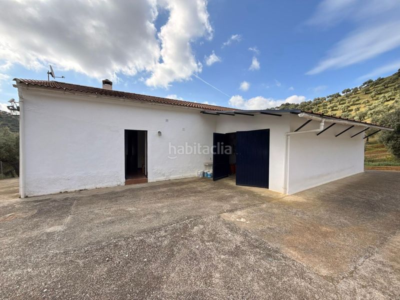 Foto 8875d794-9110-4381-9728-792dfb71c134. Masia amb aparcament a Obejo