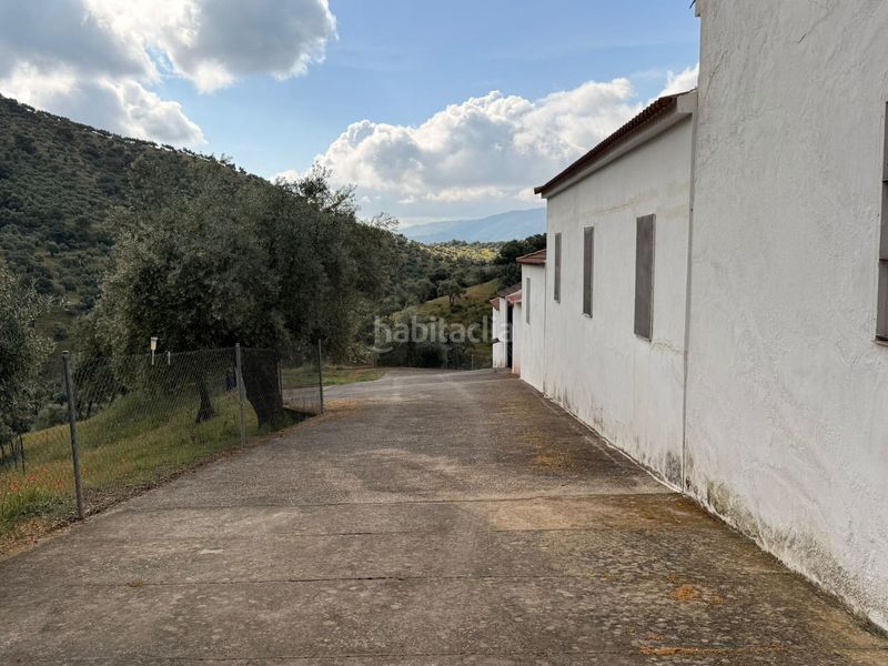 Foto e3854be4-c0c3-4eb5-bbb2-b8dbc5129413. Masia amb aparcament a Obejo