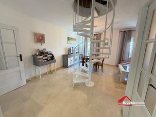 Duplex in Casco Histórico  - Ribera - San Basilio. Dúplex con buhardilla junto a la cruz del rastro  córdoba capita