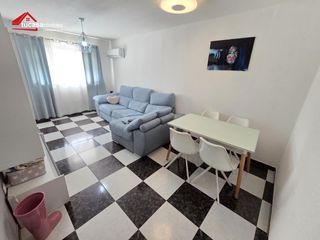Pis a Sector Sur. Piso en excelente estado en guadalquivir zona baja manzana 7  3