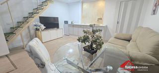 Loft a Centro. Exclusivo loft en pleno centro de córdoba con diseño en doble al