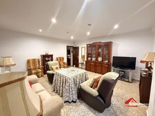 Pis a Fátima - Levante. Amplio piso en fátima con patio privado, trastero y 3 dormitorio