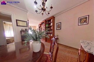 Pis  Calle batalla cueros. Se vende piso junto a la avenida de jesús rescatado, exterior co