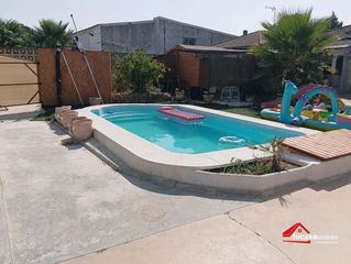 Chalet in Carlota (La). Vive rodeado de naturaleza en este magnífico chalet de una sola