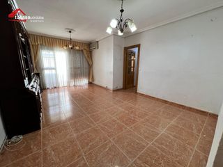 Pis a Fuensanta- Arcángel. Piso de 90 m2 con terraza en la fuensanta  3 dormitorios, baño y