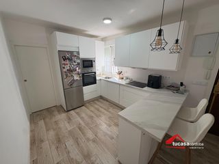 Etagenwohnung in Sta. Marina - San Andrés - San Pablo - San Lorenzo. Vivienda reformada junto a san agustín  lista para entrar a vivi