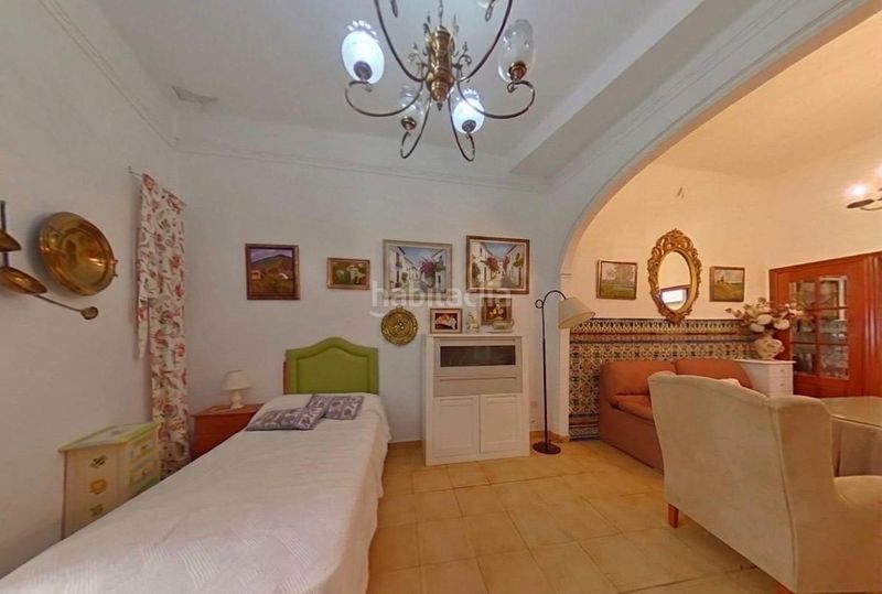Foto e4cedbff-0a41-4910-a18e-3082860086b0. Casa amb aparcament a Centro Córdoba