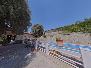 Chalet in Almodóvar del Río. Gran oportunidad en cigarra baja hipotecable con piscina!