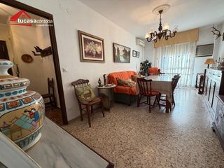 Flat in Sta. Marina - San Andrés - San Pablo - San Lorenzo. Piso de 82 m2 con 3 dormitorios y trastero en santa marina  exce