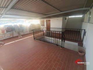Casa in Campo de la Verdad - Miraflores. Encantadora casa en venta en campo de la verdad  zona alta  córd