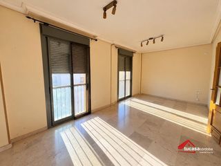 Zweistöckige Wohnung in Campo de la Verdad - Miraflores. Ático dúplex con gran terraza solárium en campo de la verdad  có