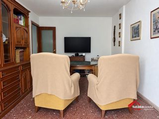 Flat in Santa Rosa - Valdeolleros. Piso en venta en santa rosa  4 dormitorios, 2 baños y terraza