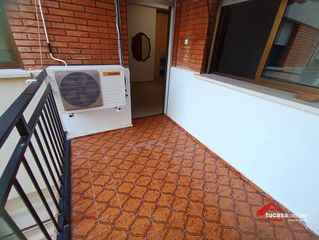 Appartement à Santa Rosa - Valdeolleros. Piso en venta en santa rosa con cuatro dormitorios y terraza