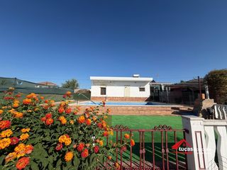 Mas à El Higuerón. Casa con piscina y parcela en la barquera, no hipotecable!