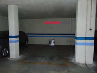 Parking coche en Santa Rosa - Valdeolleros