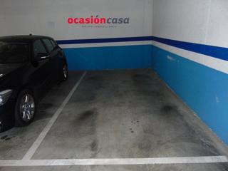 Parking coche en Santa Rosa - Valdeolleros. Plaza de garaje en santa rosa