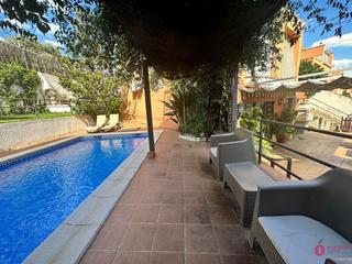 Chalet à Avenida de los encinares 12