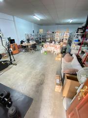 Nau industrial a Santa Rosa - Valdeolleros. Nave + loft en zona excepcional