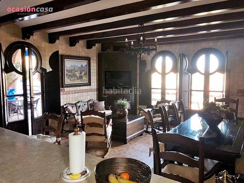 Foto cb7a3ece-e76c-4bb4-8549-e1c1691ae364. Chalet avec parking dans Alcolea Córdoba