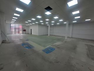 Rent Industrial building in Cañero