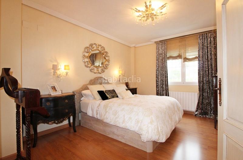 Foto 2fba4731-a38e-46f2-bf3b-05607ae4eebc. Chalet mit kamin parking pool in Paraíso Arenal - La Colina Córdoba