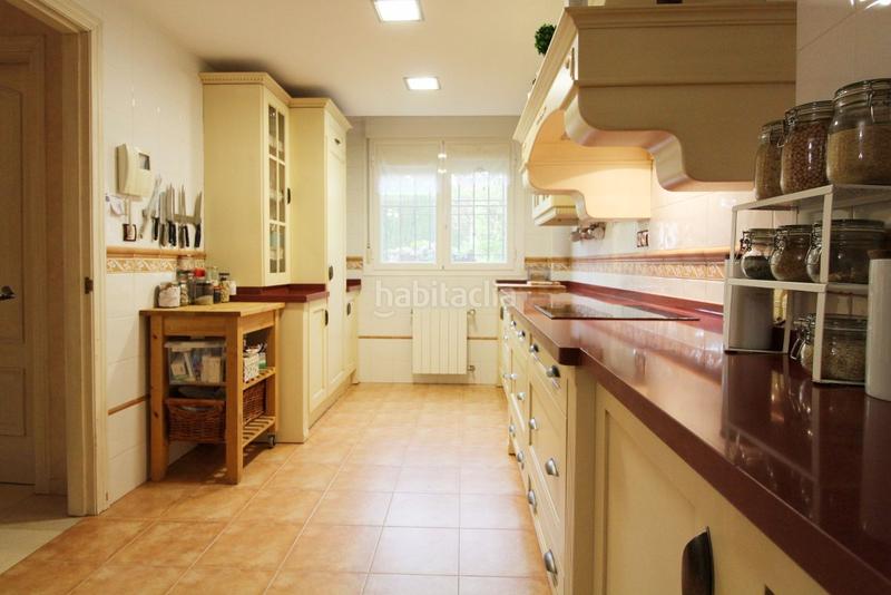 Foto 8e83a59f-91ba-4b08-8b1c-477d4898421f. Chalet mit kamin parking pool in Paraíso Arenal - La Colina Córdoba