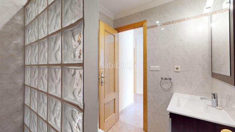 Foto ec6e9022-bad4-4ecb-9990-2051d68679ad. Etagenwohnung mit parking pool in El Morche Torrox