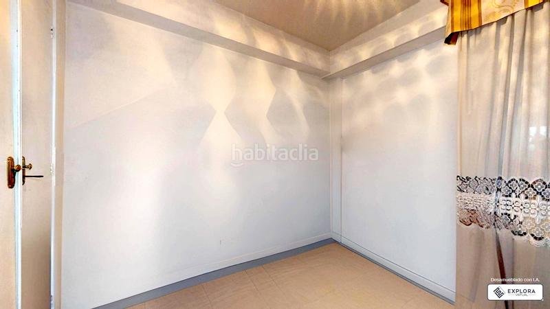 Foto 32885578-3d1a-40f9-a24d-0969e5a7f9e3. Appartamento in avenida doctor fleming 10 in casco histórico - ribera - san basilio Córdoba