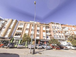 Piso en Avenida de libia 49. Vivienda de procedencia bancaria