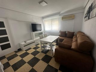 Location Appartement  Calle nieves viejas. Piso en alquiler junto a la avenida de ollerías!!
