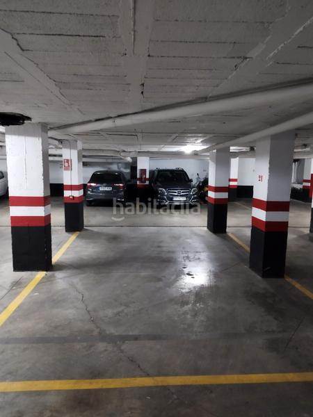 Foto eec82528-6c1e-432a-970f-63022fe7ca8b. Parking coche en calle periodista ramón resa 6 en Sevilla