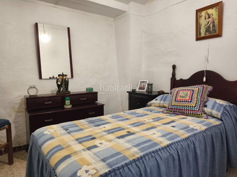 Foto baee92a7-7f5a-4288-aa23-e012de6b4232. Casa a calle de velarde 52 a Cazalla de la Sierra