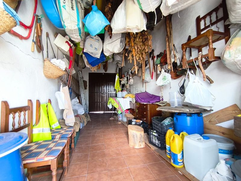 Foto d7f7ae7c-5378-4e75-96e6-a0cc409f2a03. Casa a calle de velarde 52 a Cazalla de la Sierra