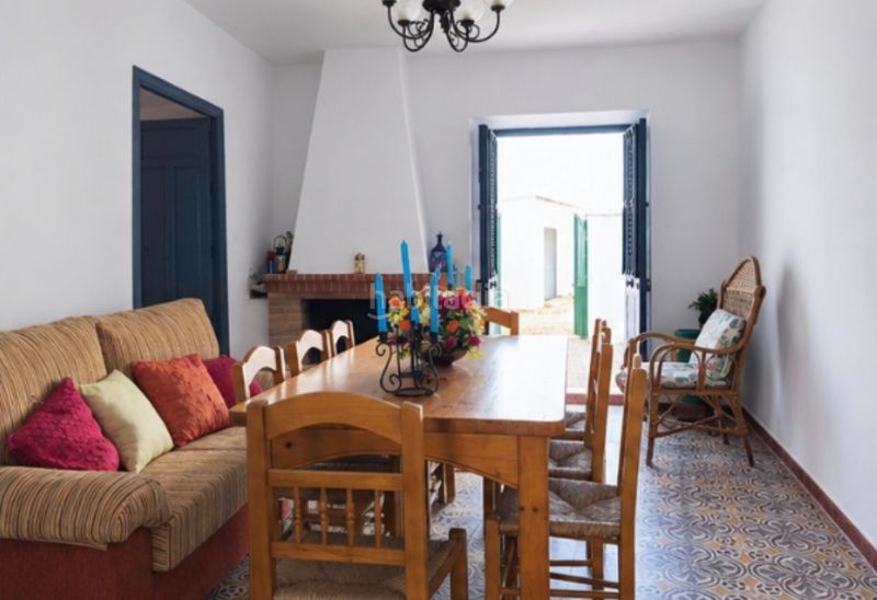 Foto 666d0f4f-cb51-4222-a87f-f2ff37ae493c. House with fireplace parking in Cazalla de la Sierra