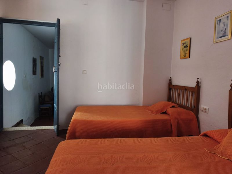 Foto 80784127-e946-4d0e-9dea-bc3083839639. House with fireplace parking in Cazalla de la Sierra