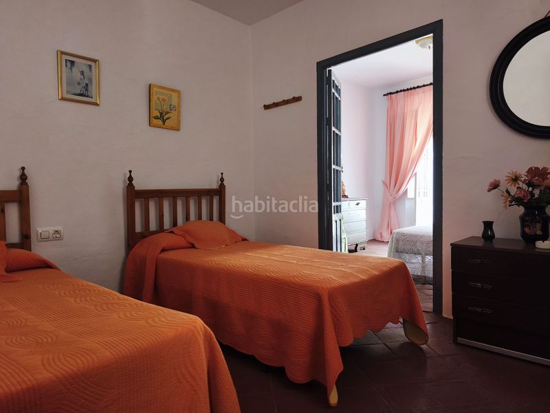 Foto 9fb39505-3e6f-4620-848e-50139a9c5e75. House with fireplace parking in Cazalla de la Sierra