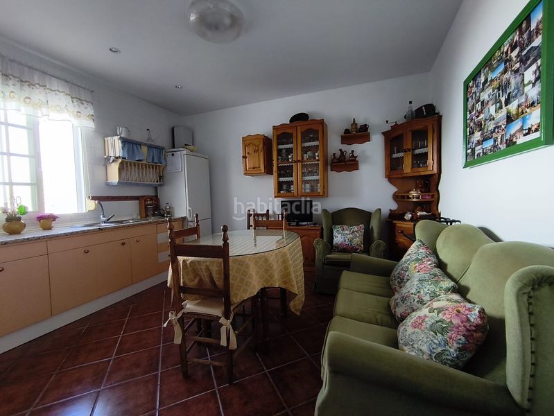 Foto faf09a5c-9ac0-4def-8f44-bc6e348f1bb4. House with fireplace parking in Cazalla de la Sierra