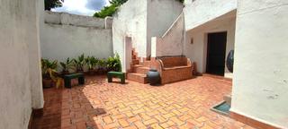 House in Calle parras 18