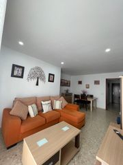 Miete Etagenwohnung in Vejer. Piso en alquiler en nueva zona, 3 dormitorios.