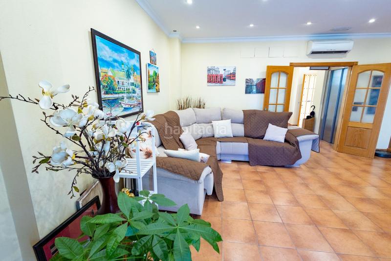 Foto ca8c9f32-d6bd-43ac-aa9a-e8aa73f71735. Xalet amb calefacció aparcament piscina a La Laguna Chipiona