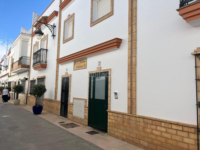 Foto 4cf75118-116f-4b4e-af40-cf2b696a3cf1. Alquiler piso precioso piso seminuevo con azotea privada y tres habitaciones en Chipiona