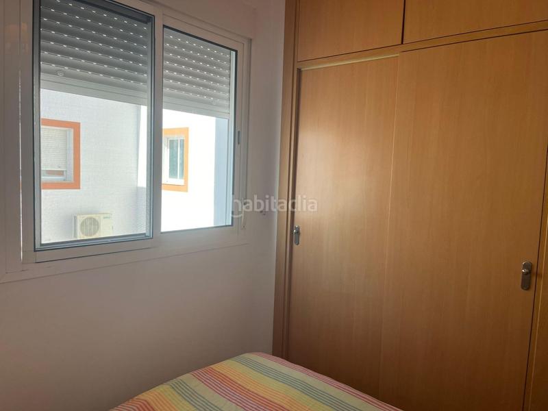 Foto d43ffeba-d360-458c-ab3c-94d3b64bcc2d. Alquiler piso precioso piso seminuevo con azotea privada y tres habitaciones en Chipiona