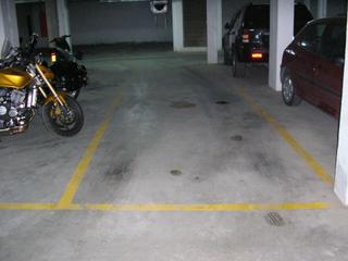 Aparcament cotxe a Calle virgen de la soledad 15. Plaza de garaje subterranea